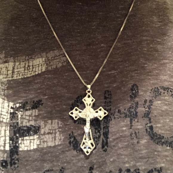 925 sterling silver crucifix pendant with chain - Picture 6 of 7